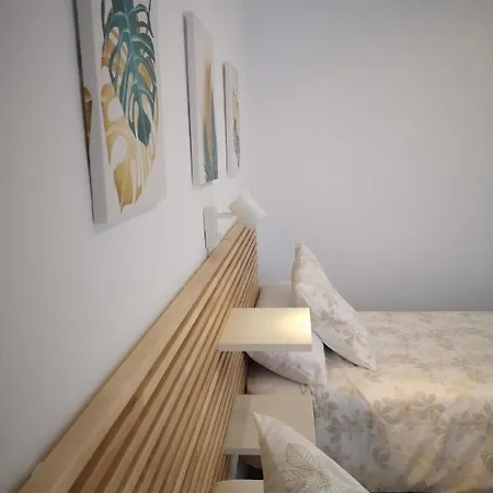 Arco De La Villa,solo Familia Y Parejas,parking Gratuito דירה *